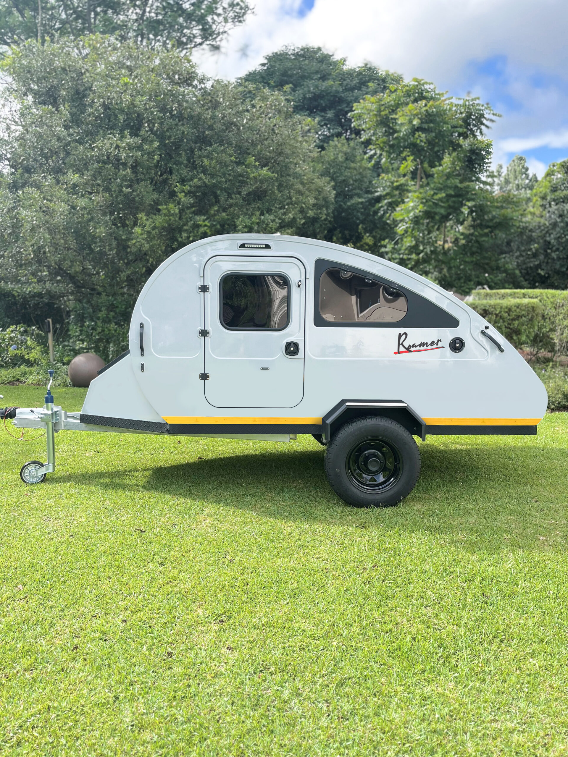 Vagabond Roamer side profile with branding